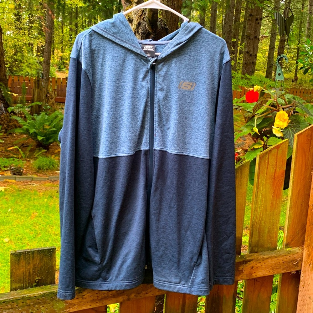 Sketchers Men’s Lightweight Stretch Knit Hoodie